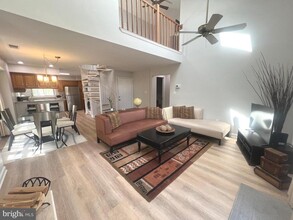 10826 Antigua Terrace in North Bethesda, MD - Building Photo - Building Photo