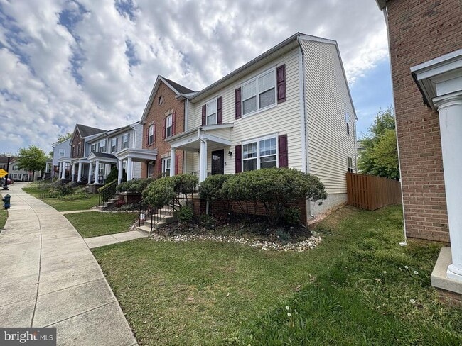 property at 4005 Blakney Ln SE