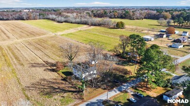 1144 Parsonage St in Elizabeth City, NC - Foto de edificio - Building Photo