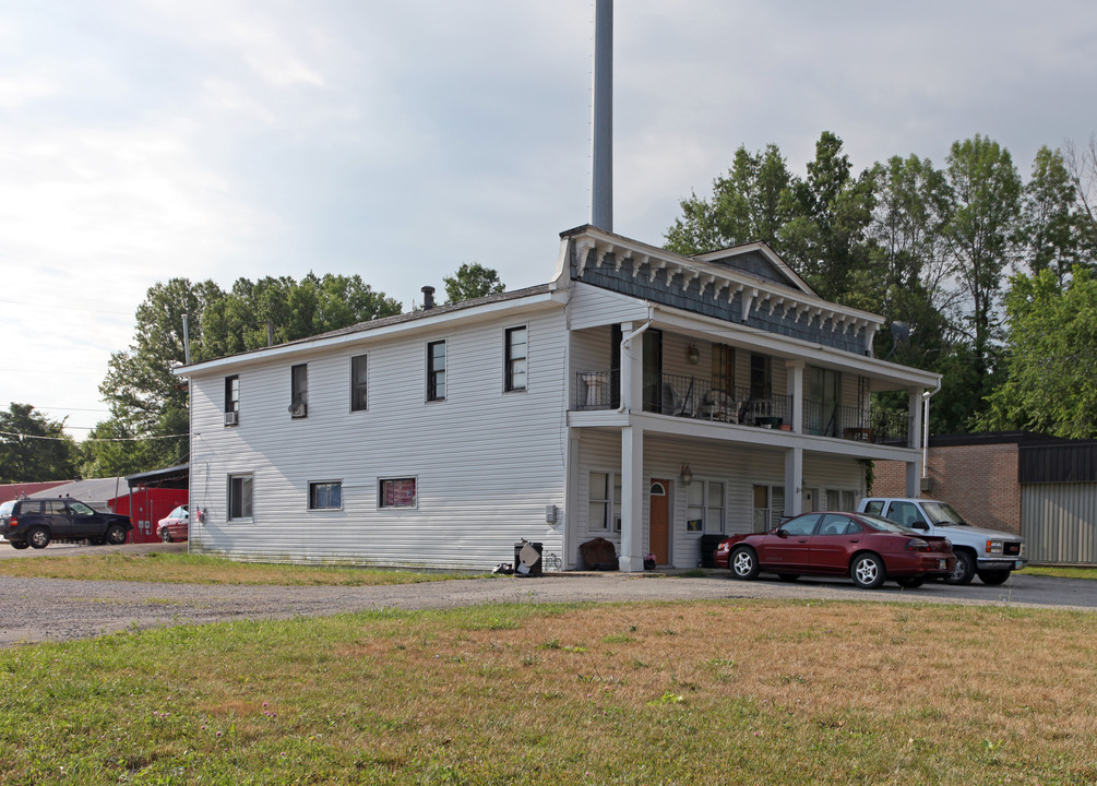 51 S Salem Warren Rd in North Jackson, OH - Building Photo