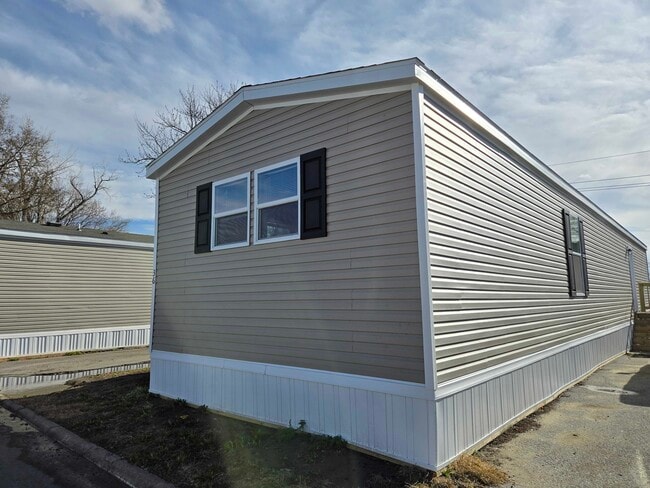 3510 N 9th St in Carter Lake, IA - Foto de edificio - Building Photo