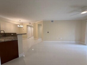 4280 San Marino Blvd in West Palm Beach, FL - Building Photo - Building Photo
