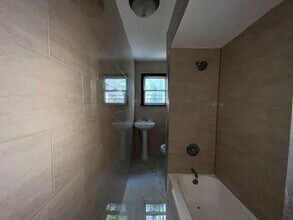 218 Fairmount Ave, Unit 2 in Jersey City, NJ - Foto de edificio - Building Photo