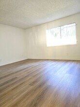 Garden Apartments in Glendale, CA - Building Photo - Interior Photo