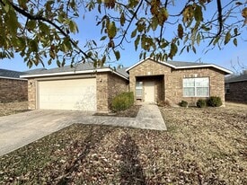 4707 Mill Creek Dr in Ardmore, OK - Building Photo