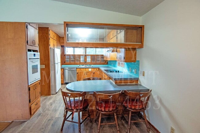 205 Wilshire Blvd in Coffeyville, KS - Building Photo - Building Photo