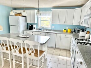 296 Ocean Blvd in Seabrook, NH - Building Photo - Building Photo