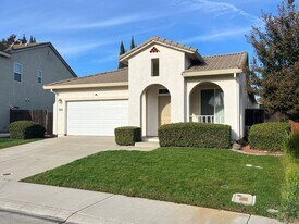 9704 Marianna Way in Elk Grove, CA - Building Photo