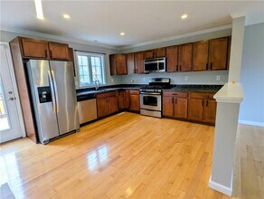 47 King Phillip St in Portsmouth, RI - Building Photo - Building Photo