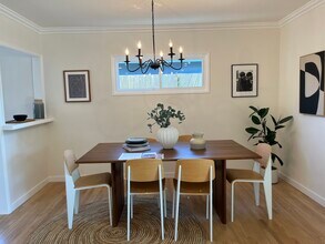 6945 Cedros Ave in Los Angeles, CA - Building Photo - Building Photo