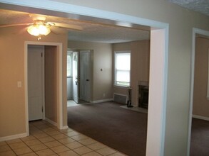 2304 CHESTNUT in Cuyahoga Falls, OH - Building Photo - Building Photo