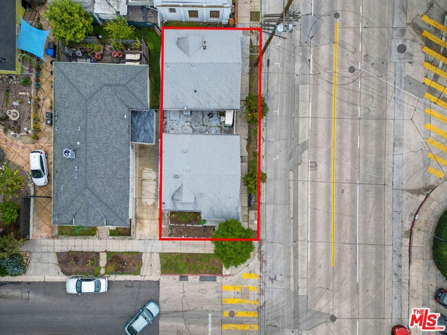 1300 Sanborn Ave in Los Angeles, CA - Building Photo - Building Photo