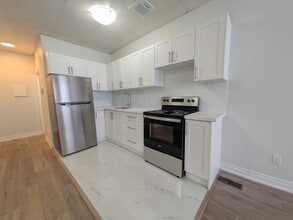 317 Front St in Belleville, ON - Building Photo - Building Photo