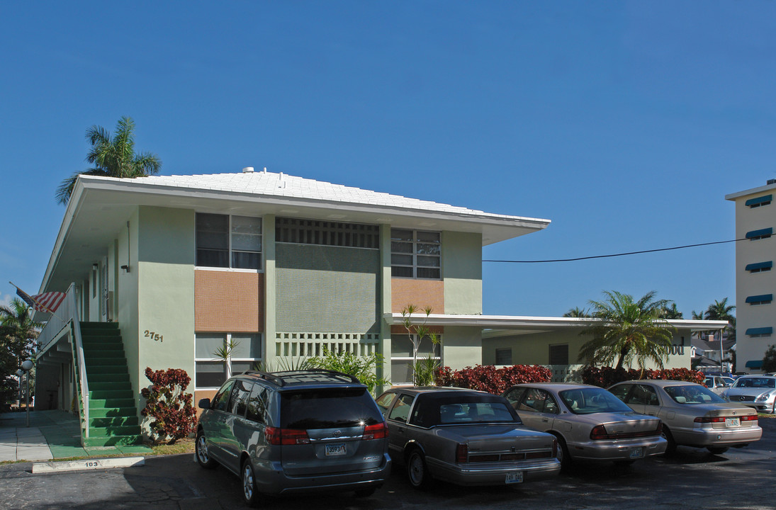 Sherwood in Pompano Beach, FL - Building Photo