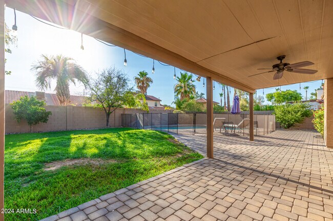 15824 N 57th St in Scottsdale, AZ - Building Photo - Building Photo
