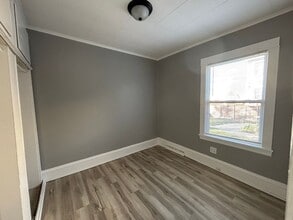 2709 N Aldrich Ave in Minneapolis, MN - Building Photo - Building Photo