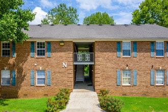 Admiral Place Apartments in Shelbyville, TN - Foto de edificio - Building Photo