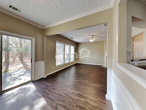 4330 Annlette Dr NW in Lawrenceville, GA - Foto de edificio - Building Photo