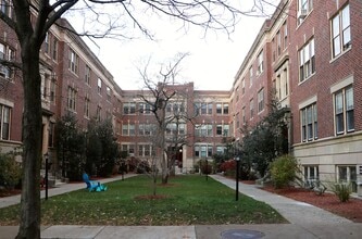 22 Alton Ct in Brookline, MA - Building Photo - Building Photo