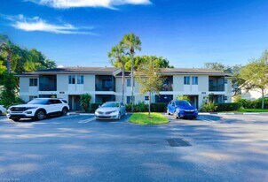 105 Gardens Dr in Pompano Beach, FL - Building Photo