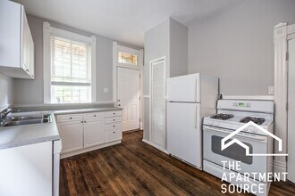 2031 W Moffat St in Chicago, IL - Building Photo - Building Photo