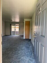 300 Shafer Ln in Jacksonville, OR - Building Photo - Building Photo