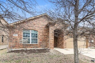 806 Platinum Dr in Princeton, TX - Building Photo - Building Photo