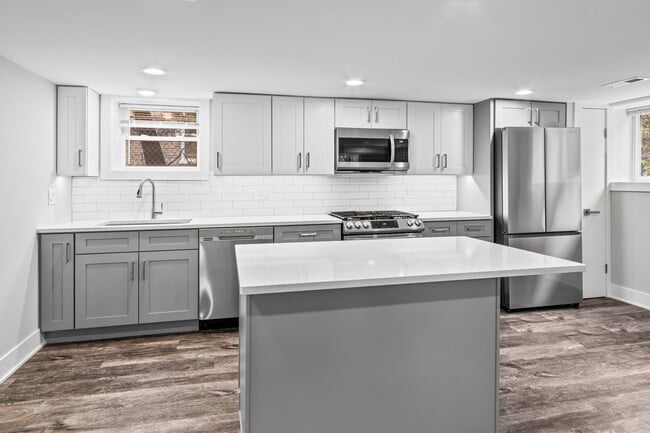 2144 W Shakespeare Ave in Chicago, IL - Building Photo - Building Photo