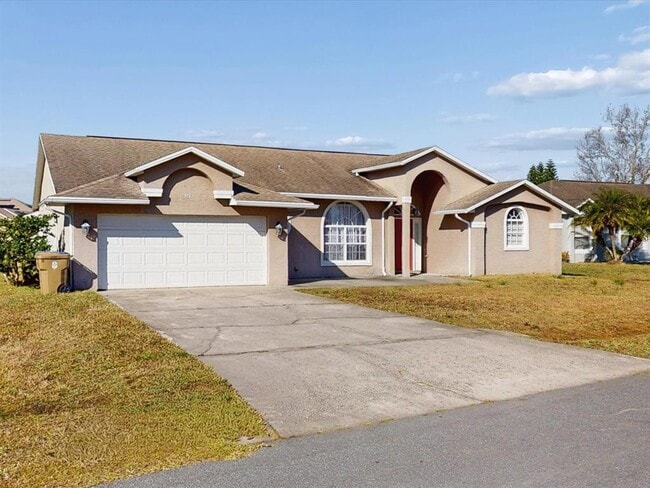 978 Alsace Dr in Kissimmee, FL - Building Photo - Building Photo