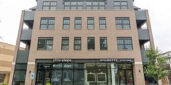 1121 Greenleaf Ave in Wilmette, IL - Building Photo