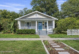 3649 Walsh St in Jacksonville, FL - Building Photo