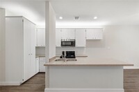 8207 Sandra St photo'