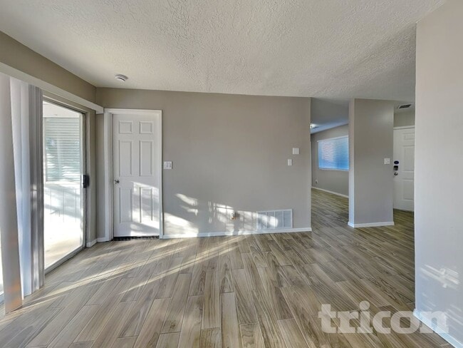 848 Rebecca Ct NE in Rio Rancho, NM - Foto de edificio - Building Photo