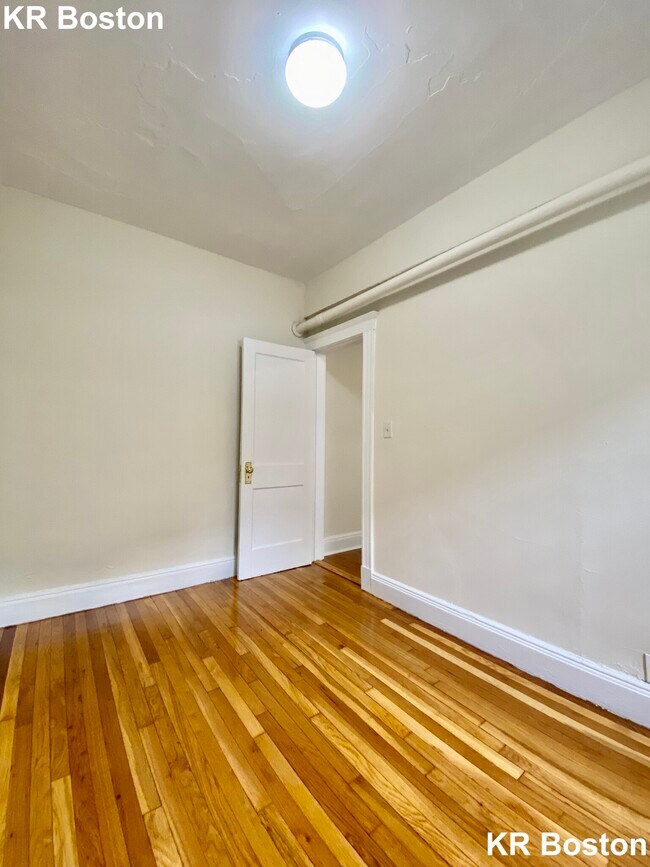 16 Vinal St in Boston, MA - Building Photo - Building Photo