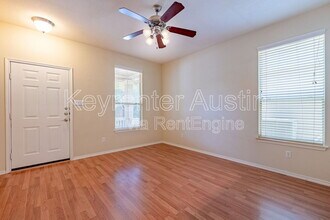 1610 Yoakum St in Austin, TX - Building Photo - Building Photo