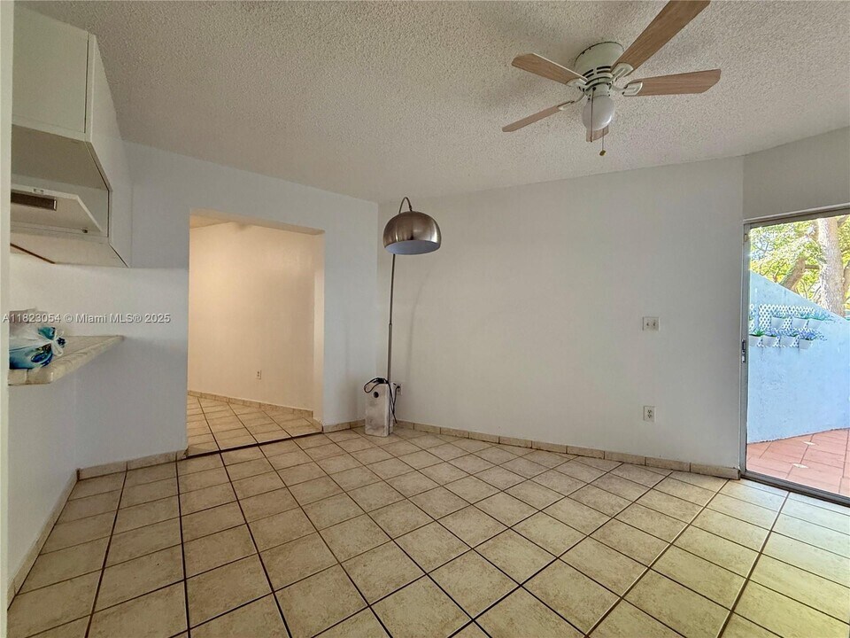 798 Crandon Blvd in Miami, FL - Building Photo