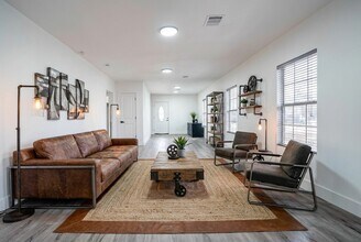 8505 Denby St in Houston, TX - Building Photo - Building Photo