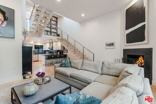 940 14th St in Santa Monica, CA - Building Photo