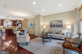 4531 Westhall Dr in Washington, DC - Building Photo - Building Photo