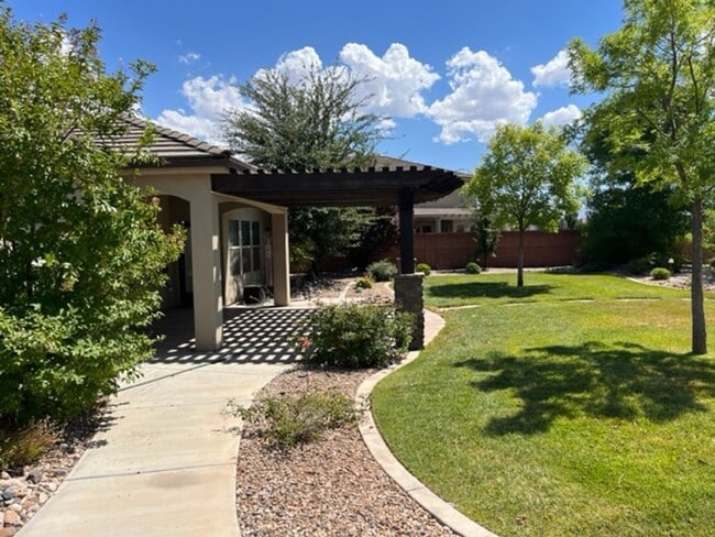 property at 3274 S 2880 E