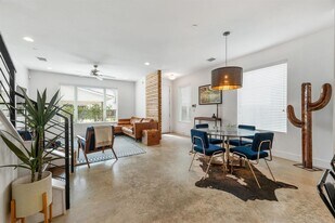 1128 Gunter St in Austin, TX - Building Photo