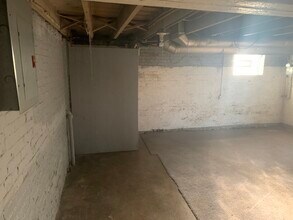 3422 Daisy Ave, Unit 3422 in Cleveland, OH - Foto de edificio - Building Photo