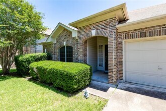 8203 Ganttcrest Dr in Austin, TX - Building Photo - Building Photo