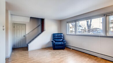 69 E Quincy St in Riverside, IL - Building Photo - Building Photo