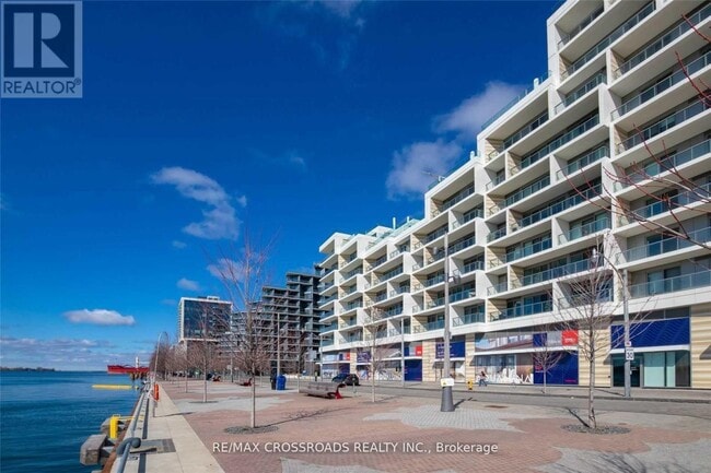 property at 118-118 Merchants' Wharf