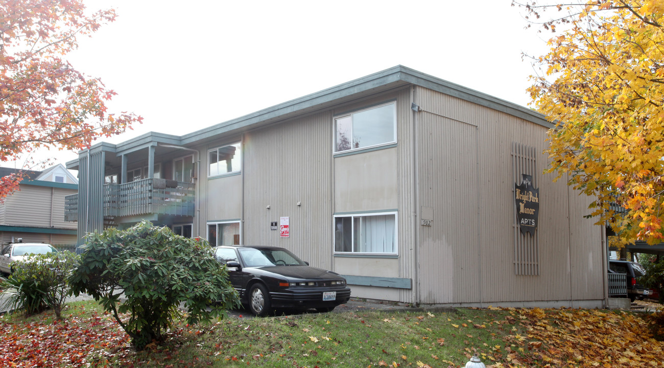 902 S 7th St in Tacoma, WA - Building Photo