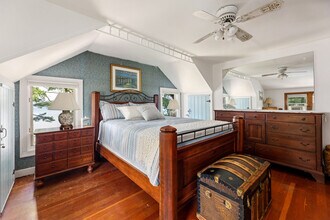 843 N South Long Lake Rd in Traverse City, MI - Foto de edificio - Building Photo