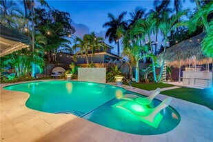 417 NE 15th Ave in Fort Lauderdale, FL - Building Photo