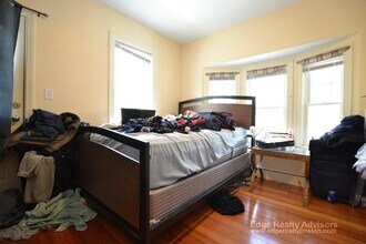 74 Brooks St, Unit 3 in Boston, MA - Building Photo - Building Photo