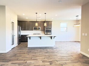 8636 Sparrow Desert Ave in Las Vegas, NV - Building Photo - Building Photo